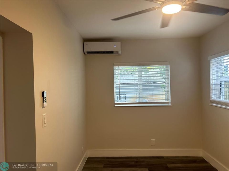 For Rent: $2,200 (2 beds, 1 baths, 3997 Square Feet)