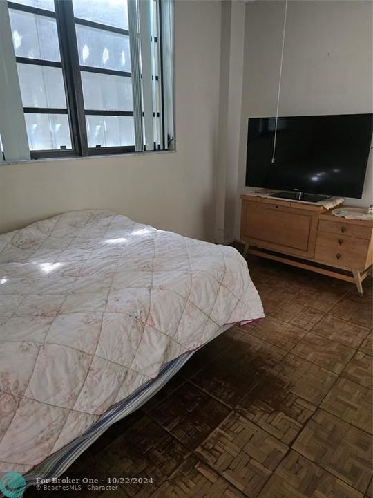 En Venta: $280,000 (2 camas, 2 baños, 957 Pies cuadrados)