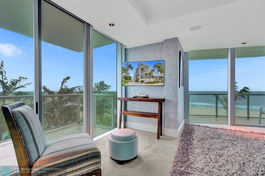 For Sale: $1,250,000 (1 beds, 1 baths, 1603 Square Feet)