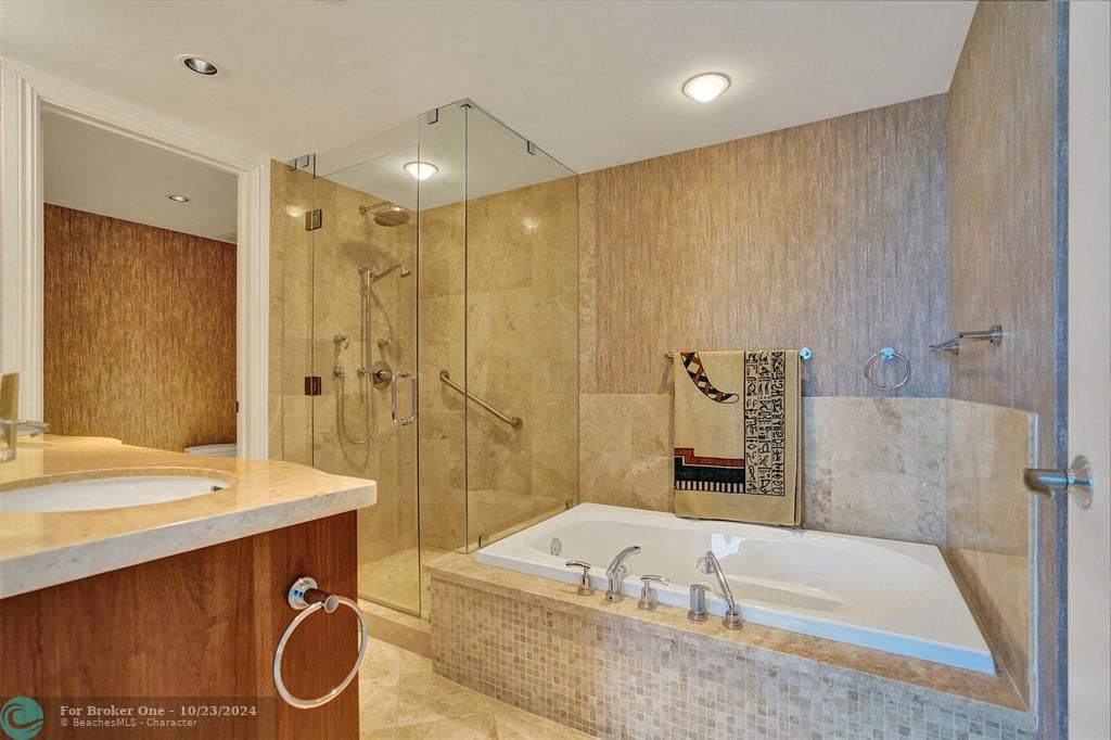 For Sale: $1,250,000 (1 beds, 1 baths, 1603 Square Feet)