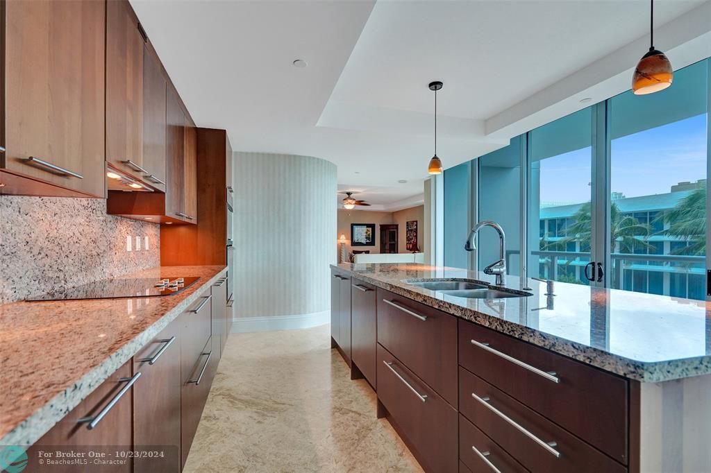 For Sale: $1,250,000 (1 beds, 1 baths, 1603 Square Feet)