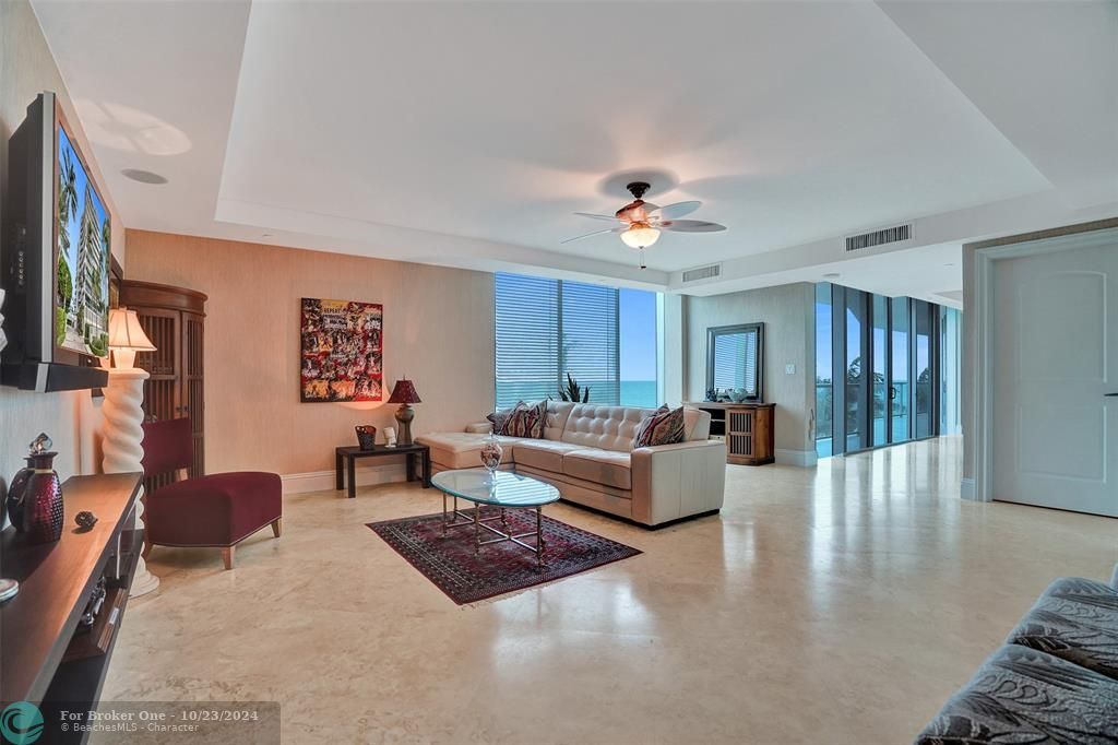 For Sale: $1,250,000 (1 beds, 1 baths, 1603 Square Feet)