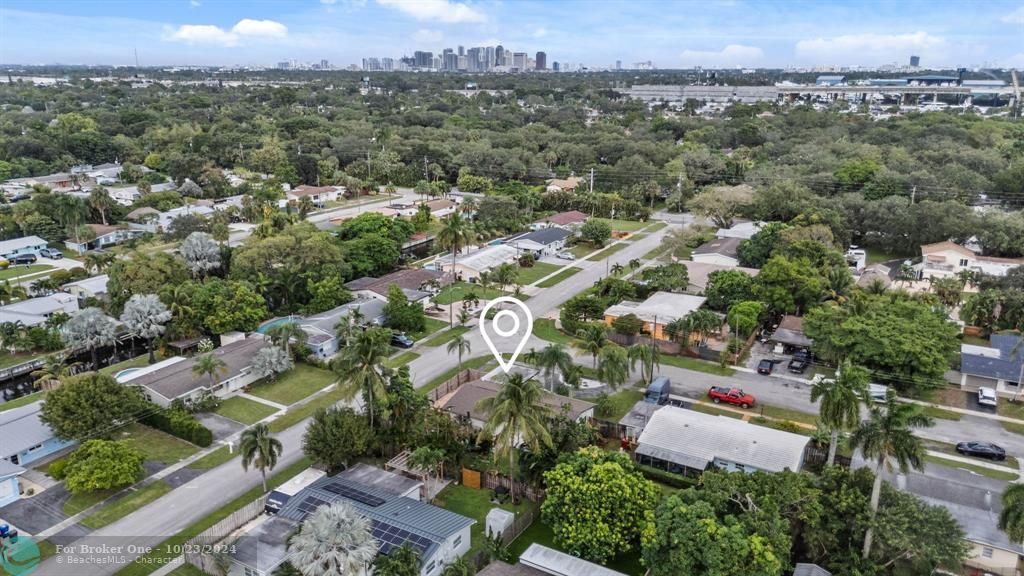 For Sale: $595,000 (3 beds, 2 baths, 1290 Square Feet)