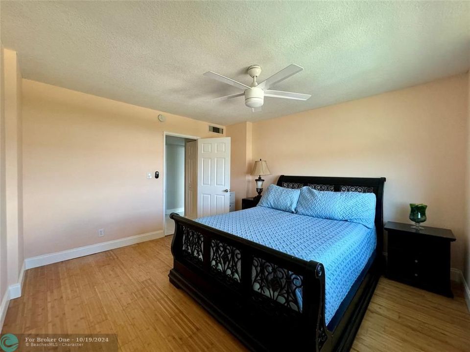 For Rent: $2,100 (1 beds, 1 baths, 630 Square Feet)