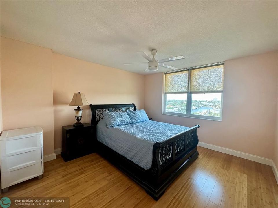 For Rent: $2,100 (1 beds, 1 baths, 630 Square Feet)