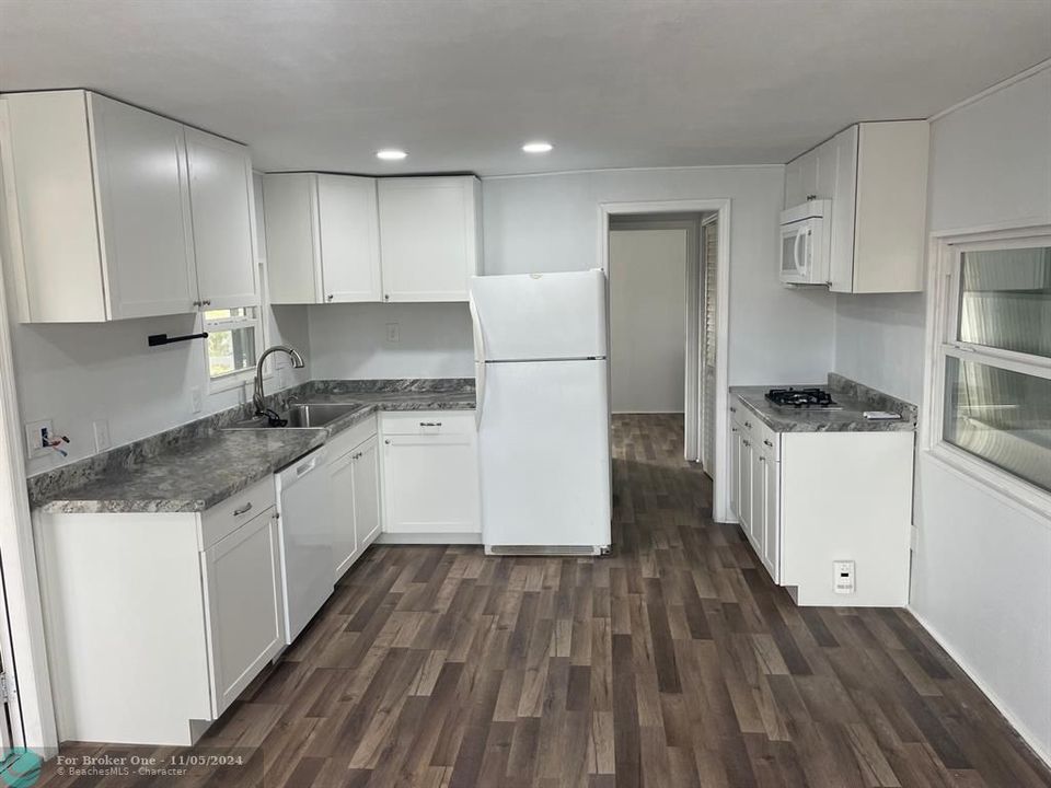 For Rent: $2,050 (1 beds, 1 baths, 0 Square Feet)