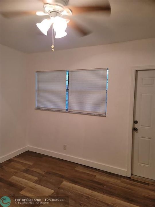 For Rent: $1,450 (1 beds, 1 baths, 580 Square Feet)