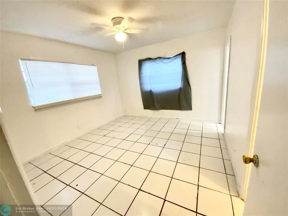 For Sale: $2,600 (2 beds, 2 baths, 1237 Square Feet)