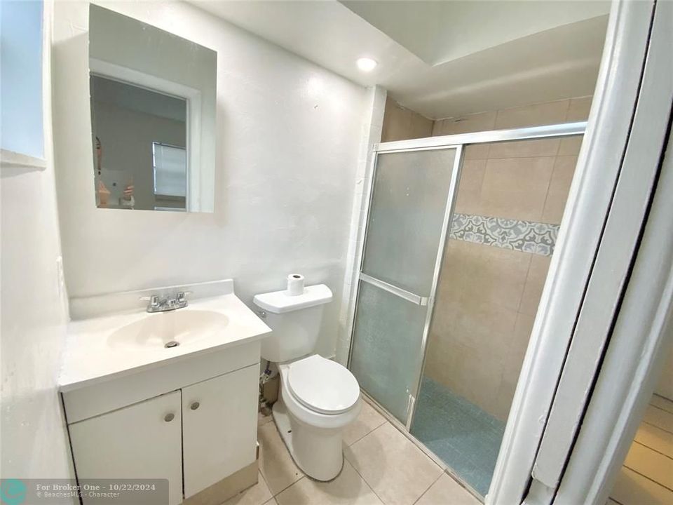 For Sale: $2,600 (2 beds, 2 baths, 1237 Square Feet)