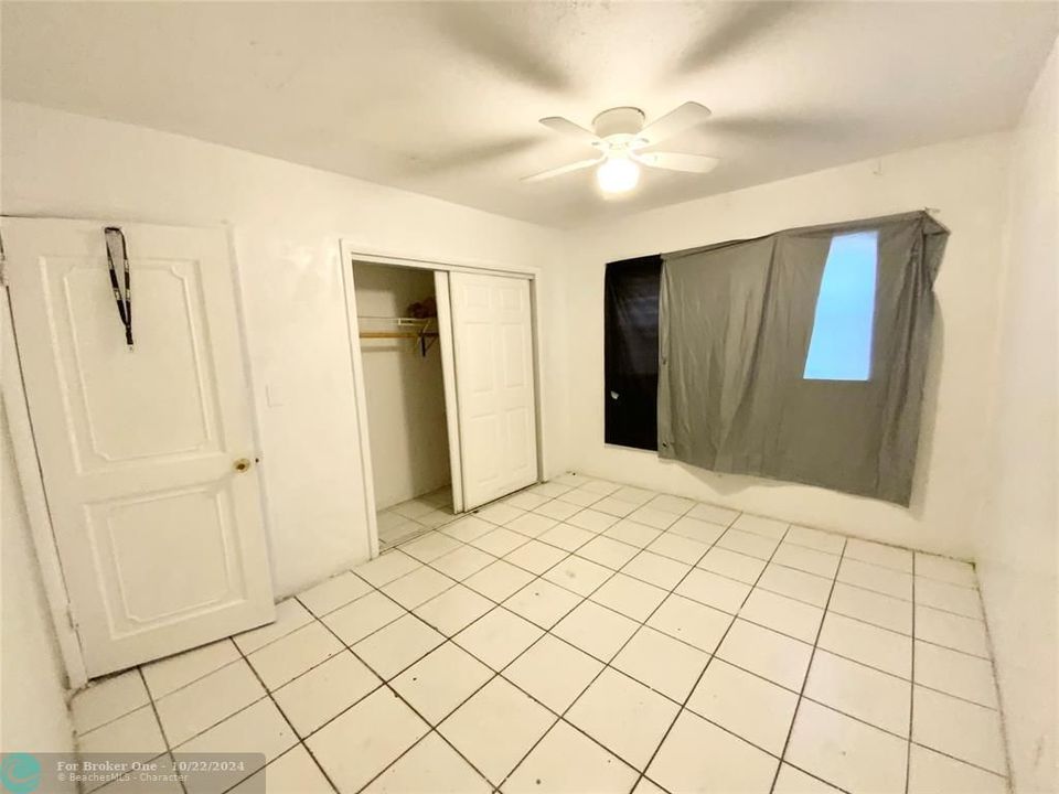 For Sale: $2,600 (2 beds, 2 baths, 1237 Square Feet)