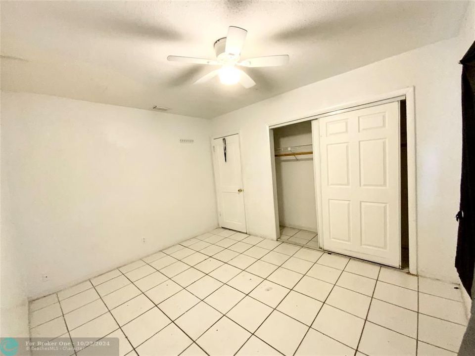 For Sale: $2,600 (2 beds, 2 baths, 1237 Square Feet)