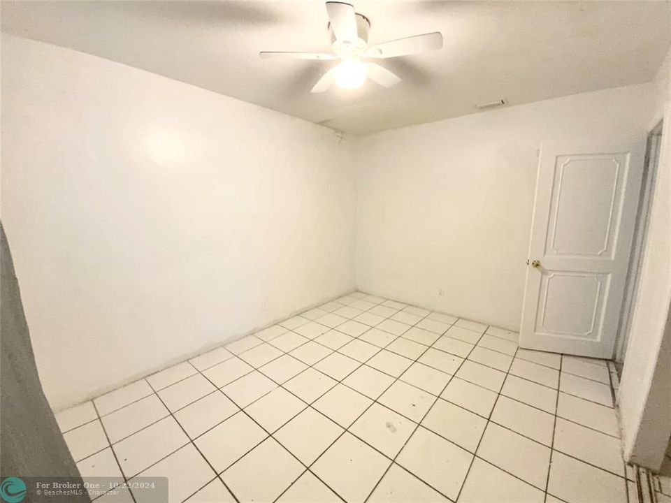 For Sale: $2,600 (2 beds, 2 baths, 1237 Square Feet)