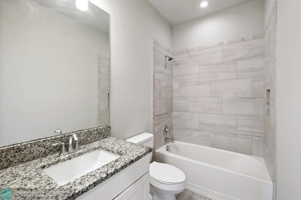 For Sale: $469,900 (3 beds, 2 baths, 1877 Square Feet)