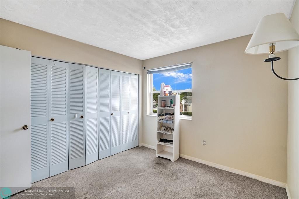 Recently Sold: $385,000 (2 beds, 2 baths, 1025 Square Feet)