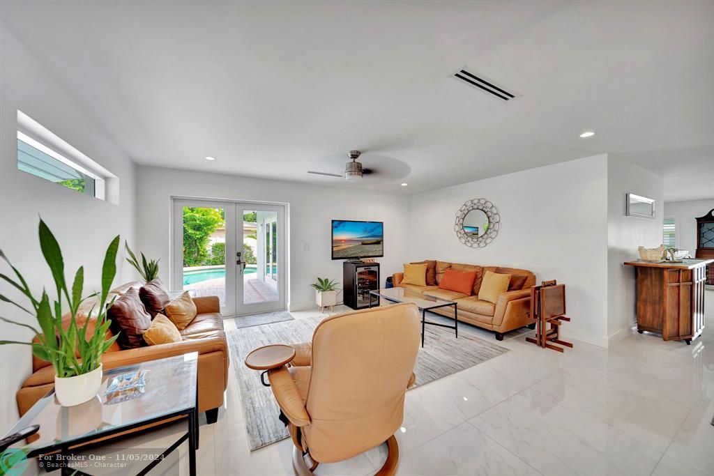 Active With Contract: $1,800,000 (4 beds, 3 baths, 2750 Square Feet)