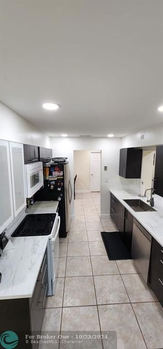 En Venta: $528,000 (3 camas, 2 baños, 1654 Pies cuadrados)