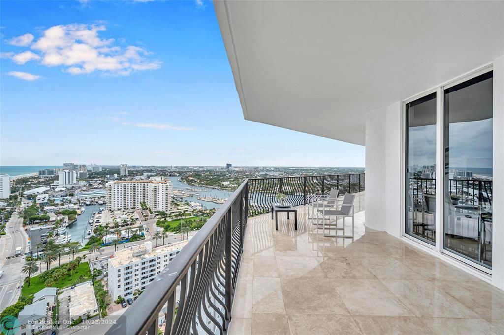 For Sale: $1,599,000 (2 beds, 2 baths, 1998 Square Feet)