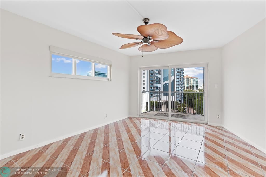 For Sale: $559,000 (2 beds, 2 baths, 1473 Square Feet)