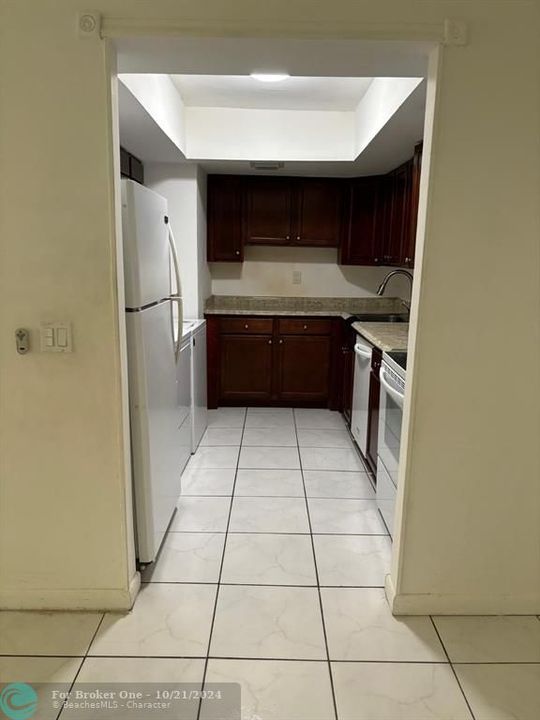 En Venta: $250,000 (3 camas, 2 baños, 1080 Pies cuadrados)