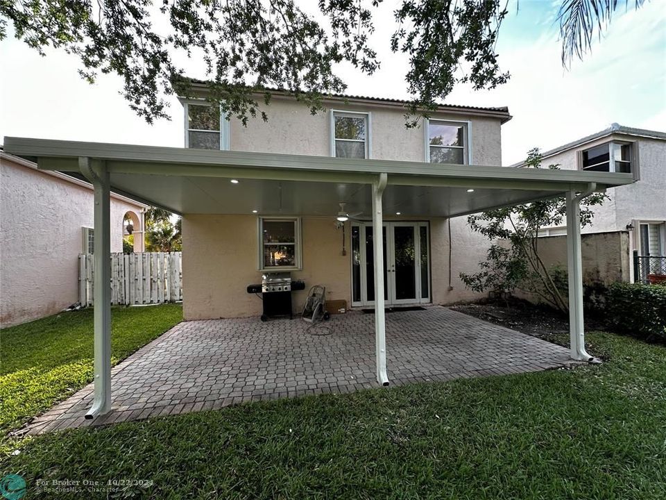 For Sale: $690,000 (3 beds, 2 baths, 1709 Square Feet)