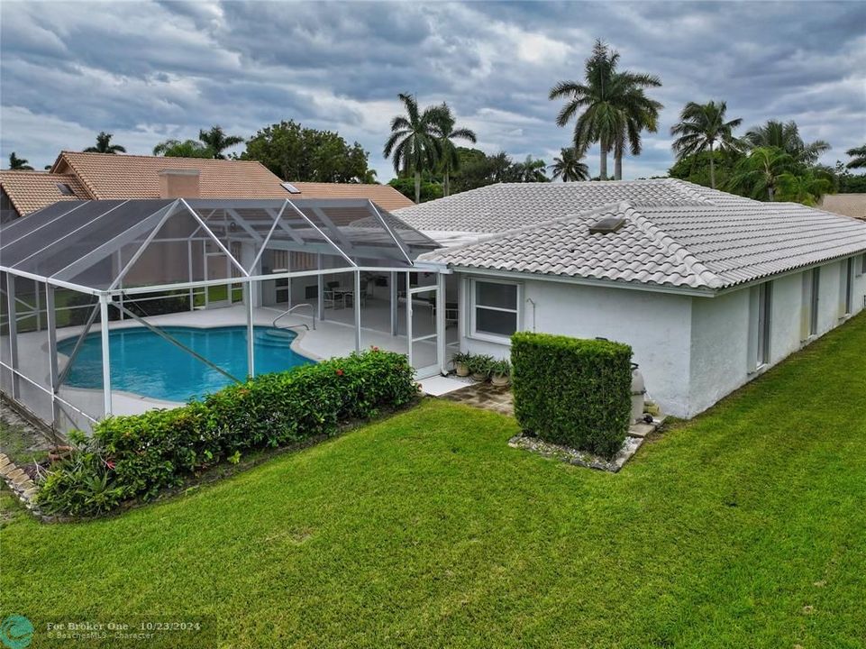 For Sale: $830,000 (3 beds, 2 baths, 2304 Square Feet)