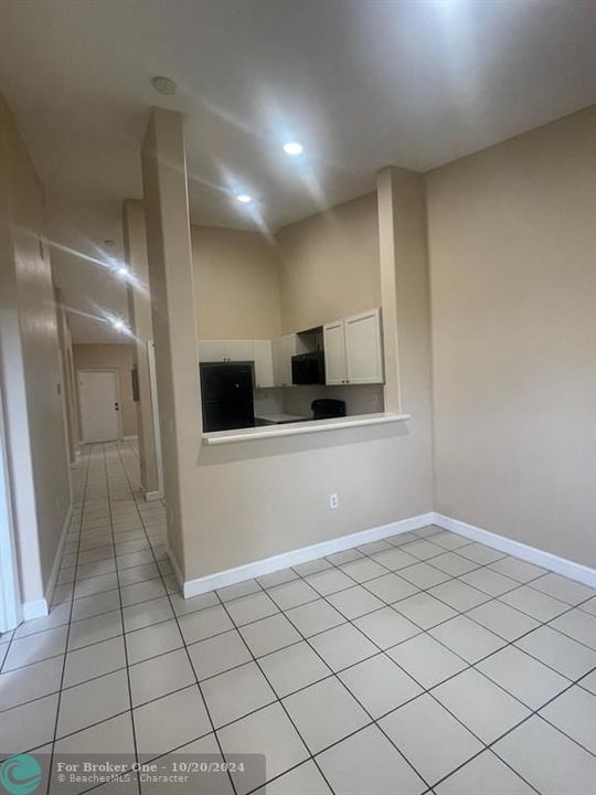 For Rent: $2,200 (3 beds, 2 baths, 1088 Square Feet)