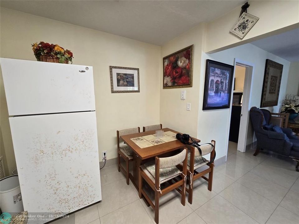 En Venta: $240,000 (2 camas, 2 baños, 763 Pies cuadrados)