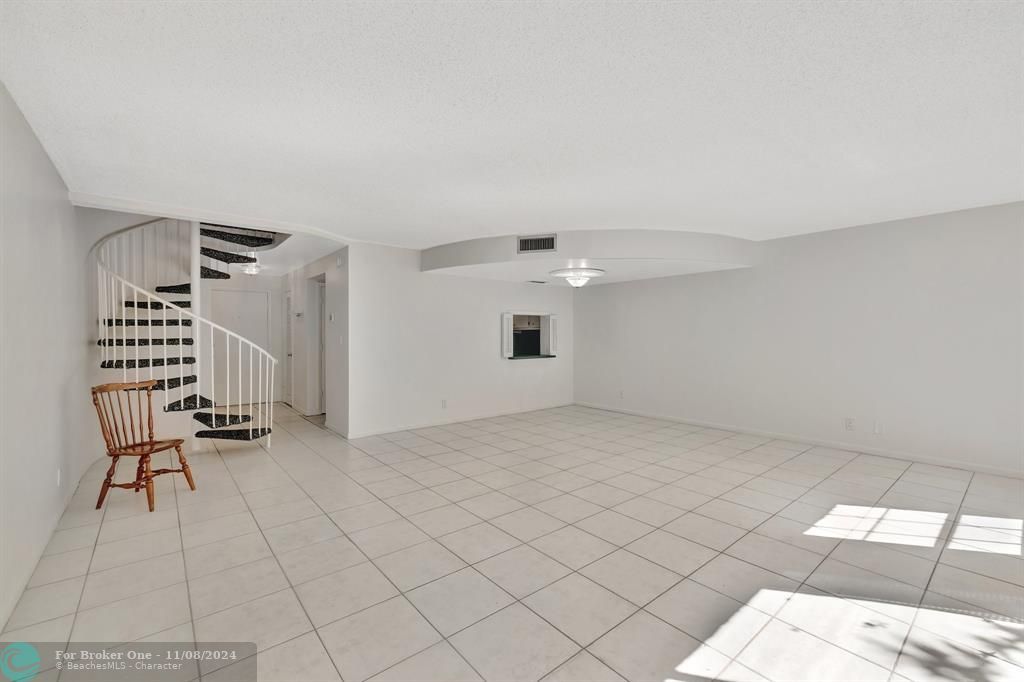 For Sale: $269,990 (3 beds, 2 baths, 1342 Square Feet)