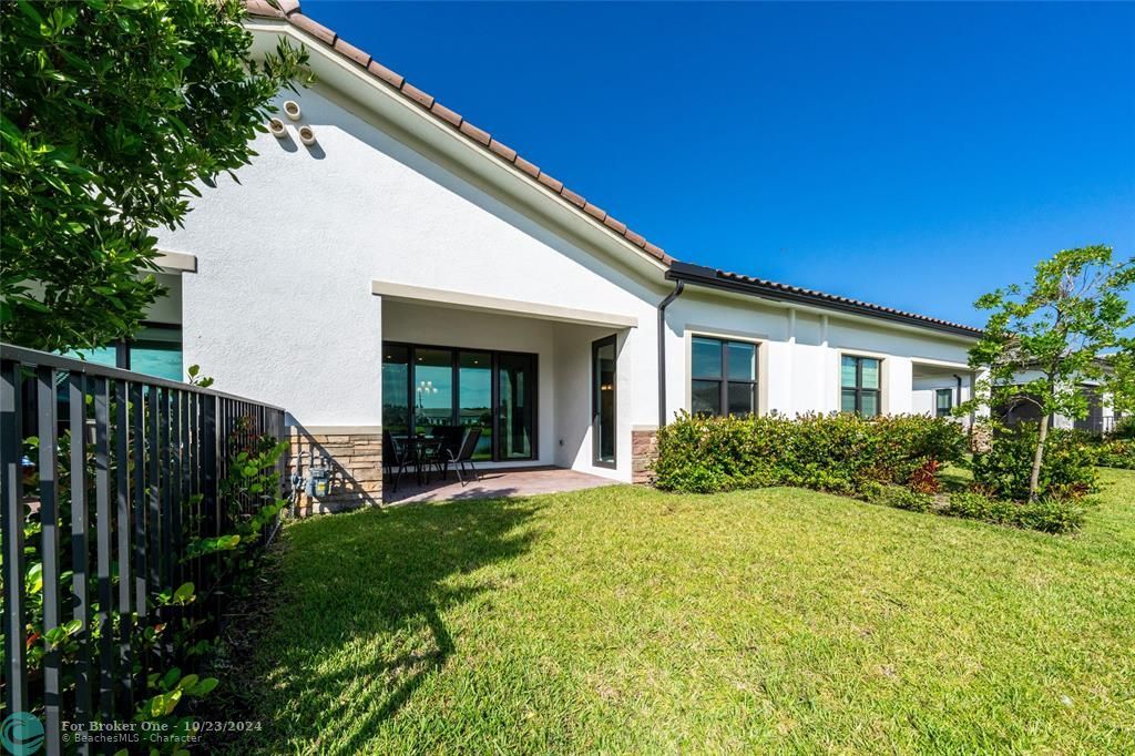 For Sale: $735,000 (3 beds, 2 baths, 1724 Square Feet)