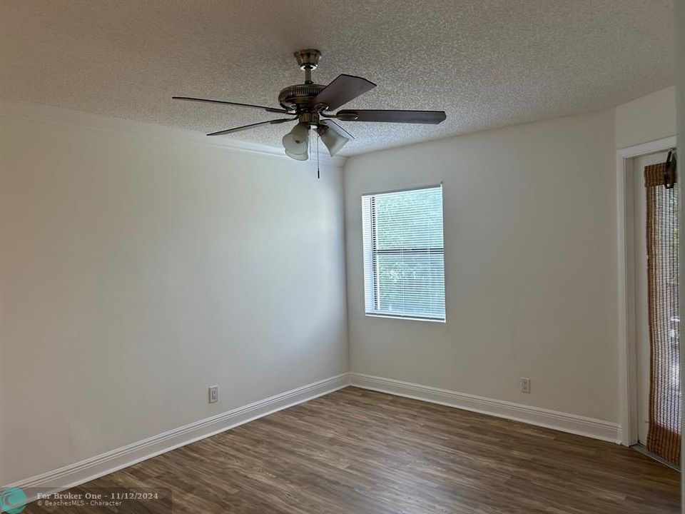 For Rent: $2,300 (2 beds, 2 baths, 1024 Square Feet)