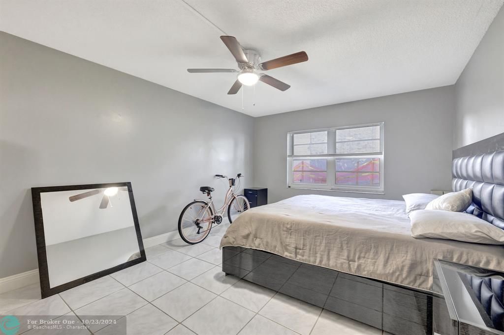 For Sale: $155,000 (2 beds, 2 baths, 1019 Square Feet)