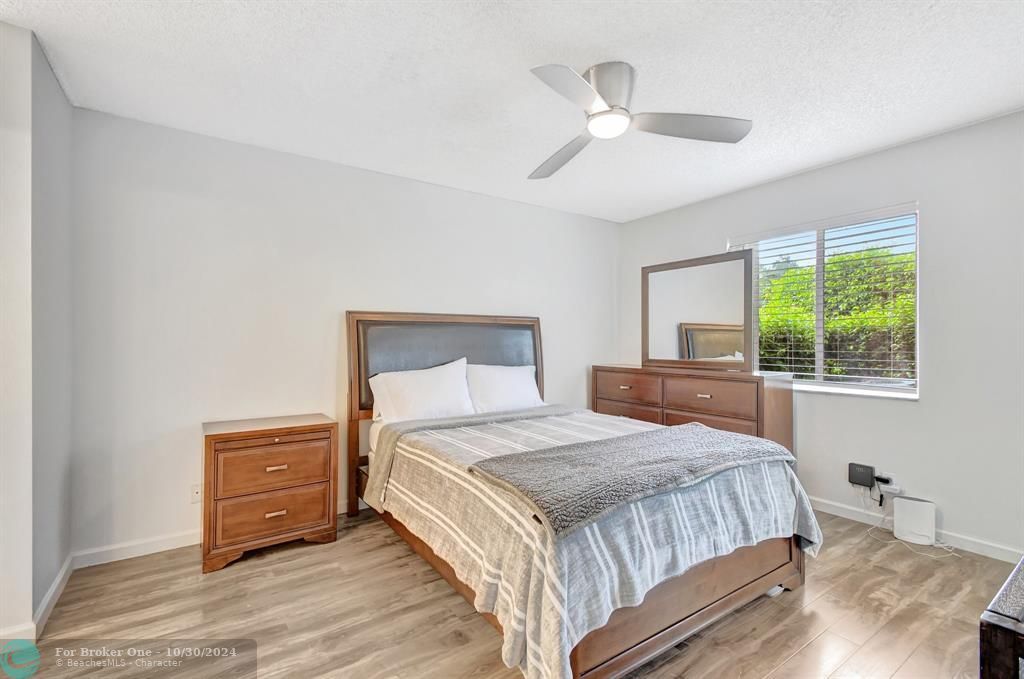 For Sale: $375,000 (3 beds, 2 baths, 1436 Square Feet)