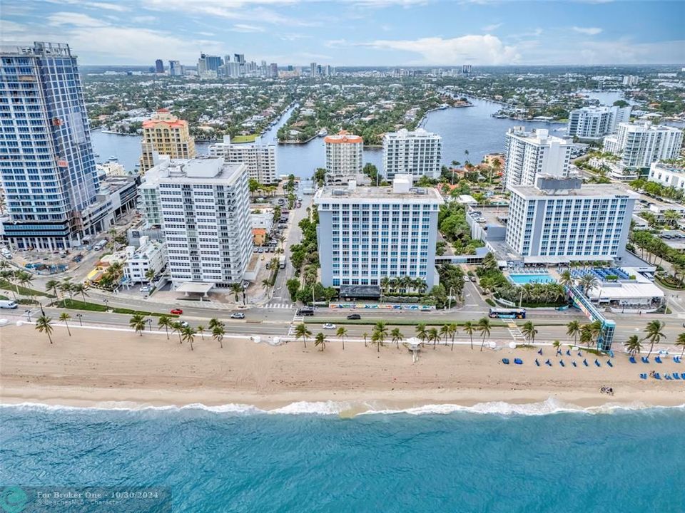 For Sale: $2,250,000 (3 beds, 3 baths, 3309 Square Feet)