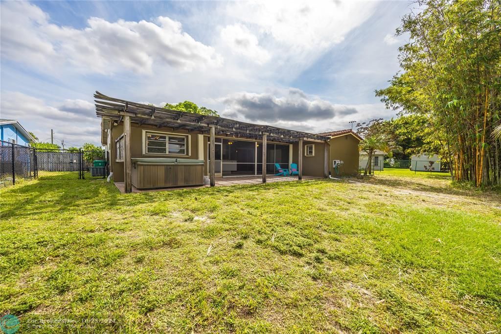 For Sale: $640,000 (3 beds, 2 baths, 1940 Square Feet)