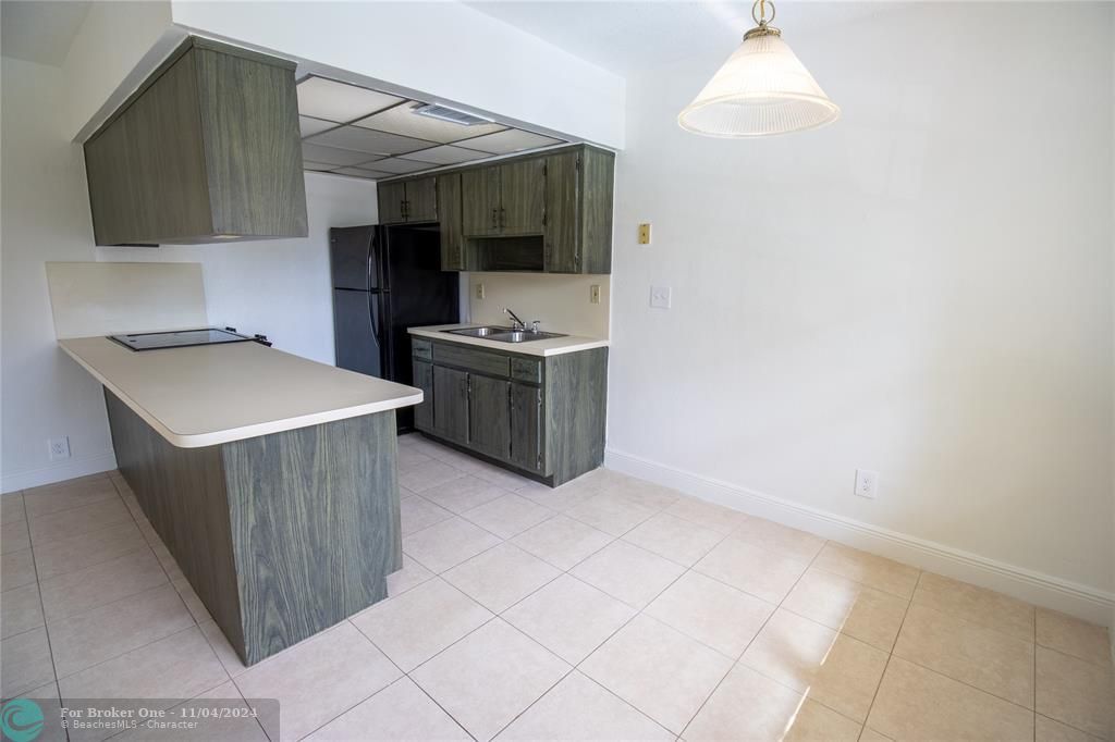 For Rent: $1,950 (2 beds, 1 baths, 0 Square Feet)