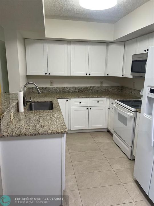 For Rent: $2,050 (2 beds, 2 baths, 1130 Square Feet)