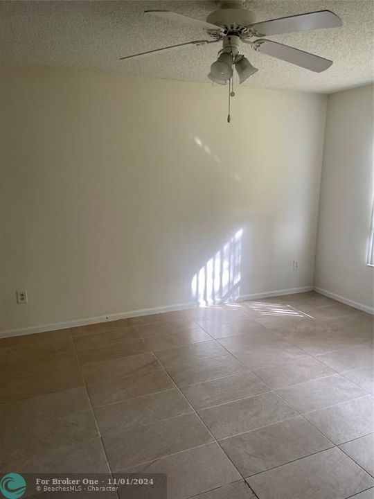 For Rent: $2,050 (2 beds, 2 baths, 1130 Square Feet)