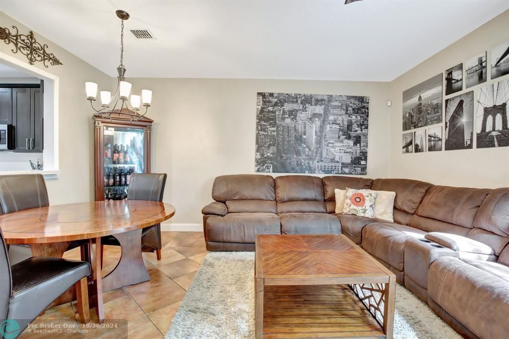 For Sale: $445,000 (3 beds, 2 baths, 1396 Square Feet)