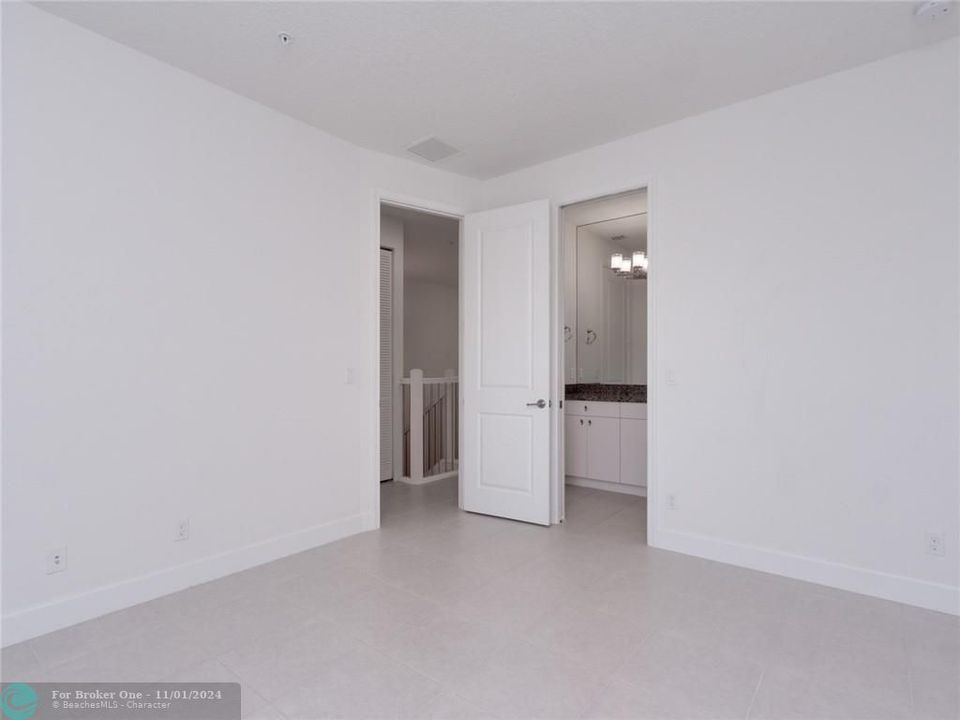 For Rent: $4,600 (3 beds, 2 baths, 2106 Square Feet)