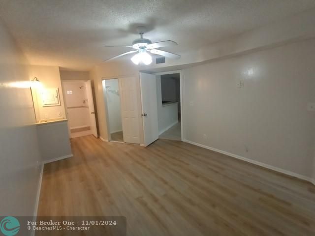 For Rent: $1,950 (2 beds, 2 baths, 1024 Square Feet)