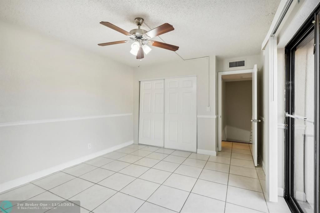 For Sale: $309,900 (2 beds, 2 baths, 1232 Square Feet)