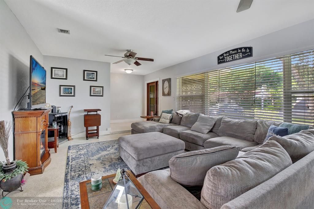 For Sale: $749,900 (4 beds, 2 baths, 2108 Square Feet)