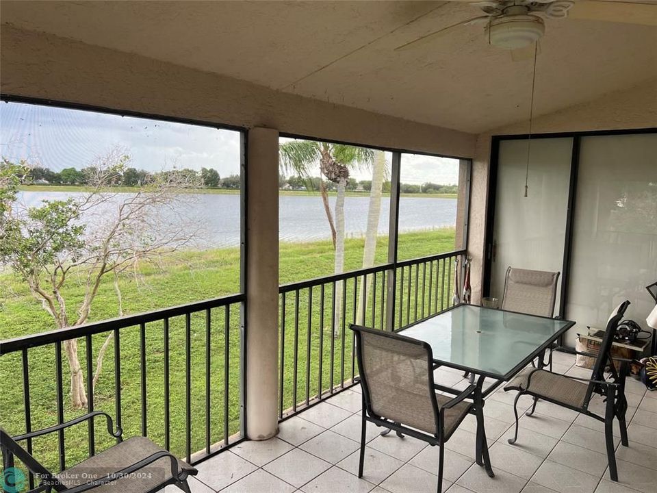 For Sale: $319,900 (3 beds, 2 baths, 1577 Square Feet)