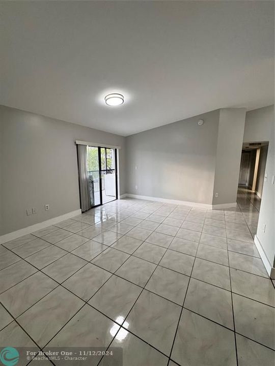 For Rent: $2,950 (3 beds, 2 baths, 1065 Square Feet)