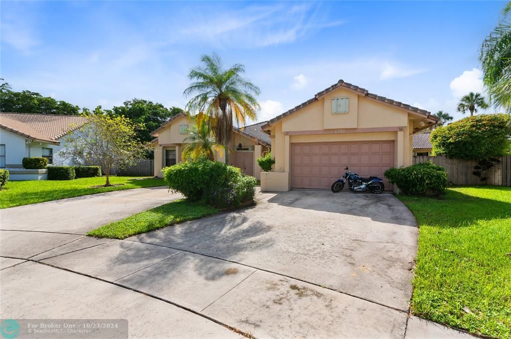 For Sale: $869,900 (4 beds, 2 baths, 3376 Square Feet)