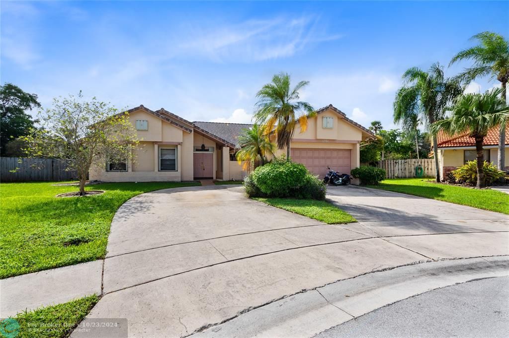 For Sale: $869,900 (4 beds, 2 baths, 3376 Square Feet)