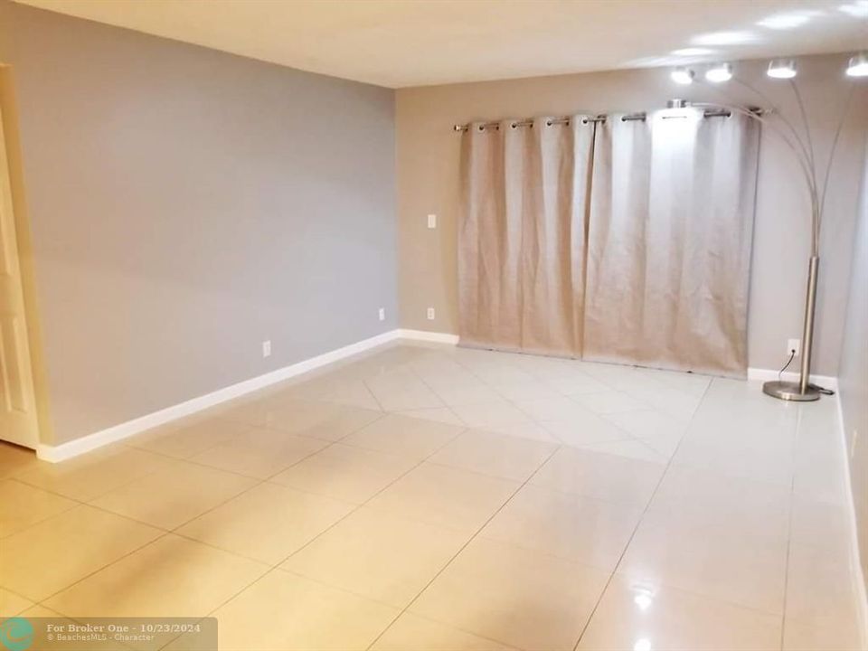 En Venta: $180,000 (2 camas, 1 baños, 850 Pies cuadrados)