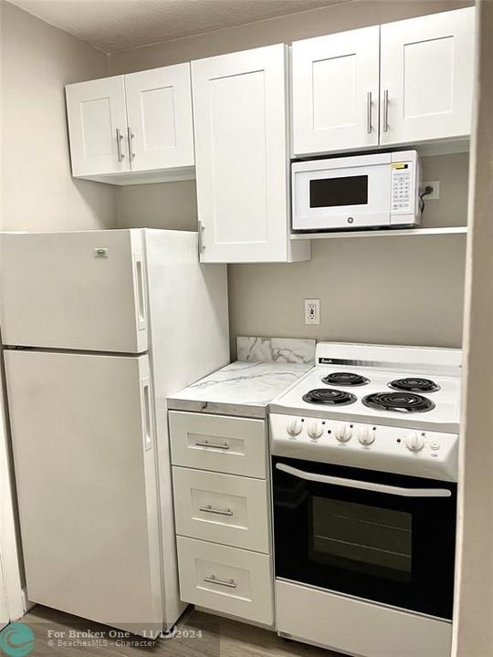 For Rent: $2,000 (1 beds, 1 baths, 0 Square Feet)