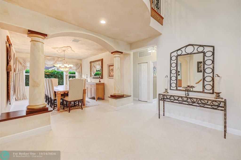 For Sale: $1,900,000 (5 beds, 4 baths, 4779 Square Feet)