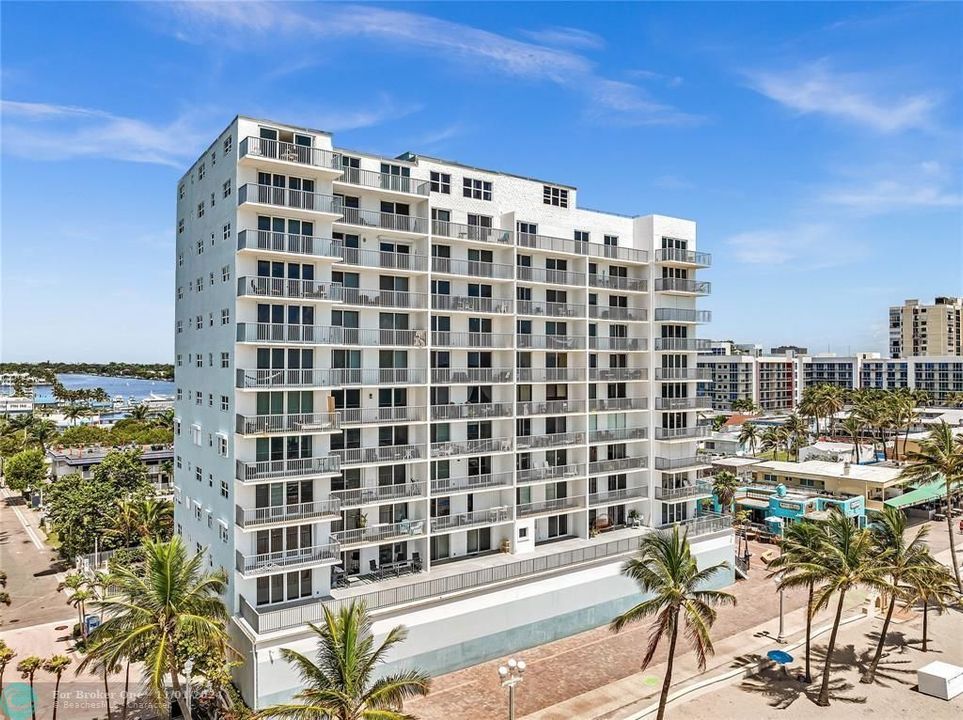 Active With Contract: $4,500 (2 beds, 2 baths, 0 Square Feet)